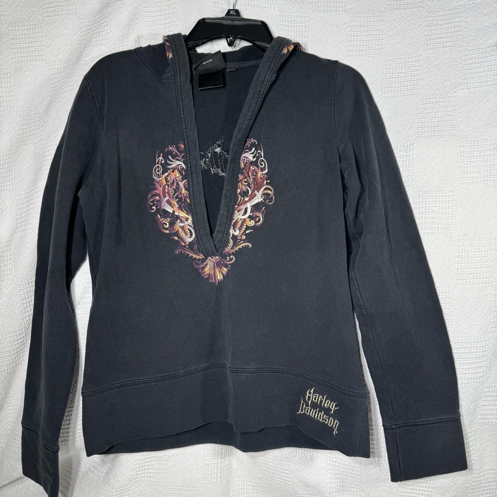 Harley Davidson Women's V-Neck Black Skull Tattoo Pullover Hoodie Size Medium
